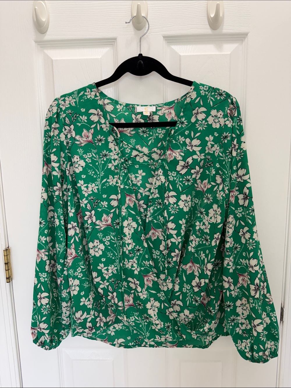 Charming Charlie Green Floral V-Neck Blouse